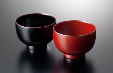 漆器のお椀