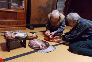 出稼ぎから帰る神様をおもてなし「おおべっさま迎え」